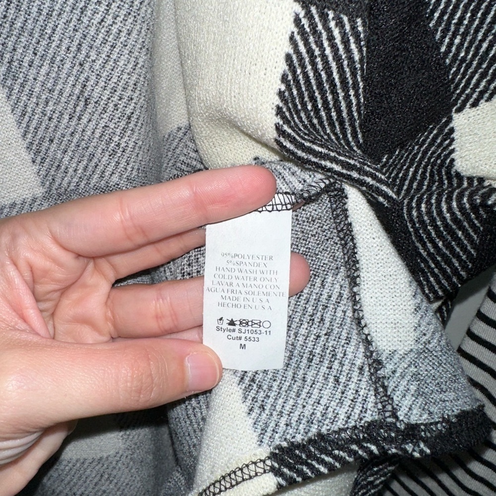 HEIMISH USA Monochrome Plaid Cardigan - Picture 4 of 4